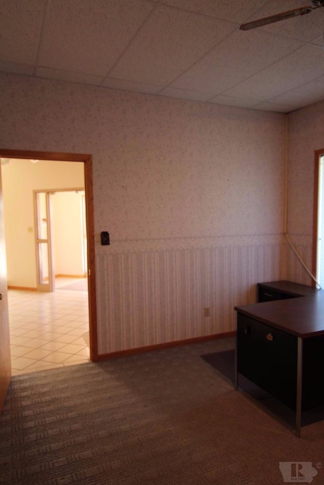 705 S Des Moines St, Odebolt, IA 51458